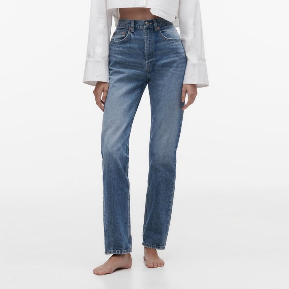 ZARA HIGH RISE MOM FIT STRETCH JEANS